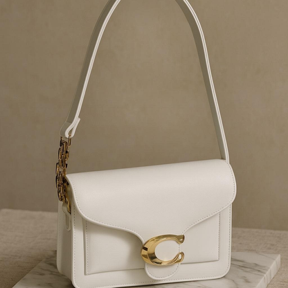 Bolsa Feminina com Alça de Ombro.